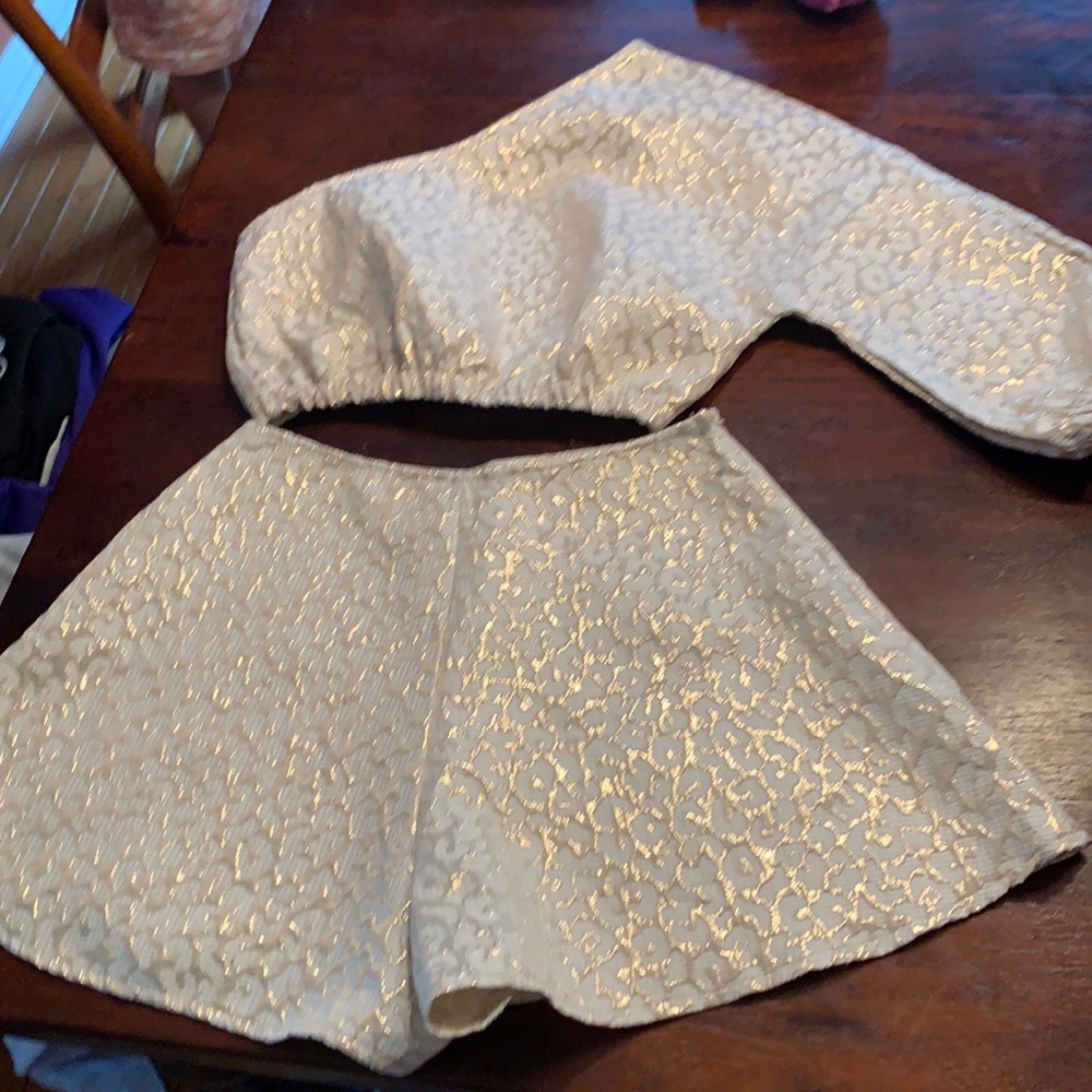 2 piece set